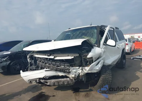 2005 Chevrolet Suburban 1500 Z71 from USA, damaged, VIN 3GNFK16Z85G214938